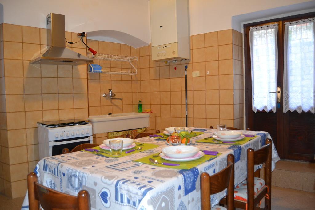 Casa Valentina Daire Brenzone sul Garda Dış mekan fotoğraf
